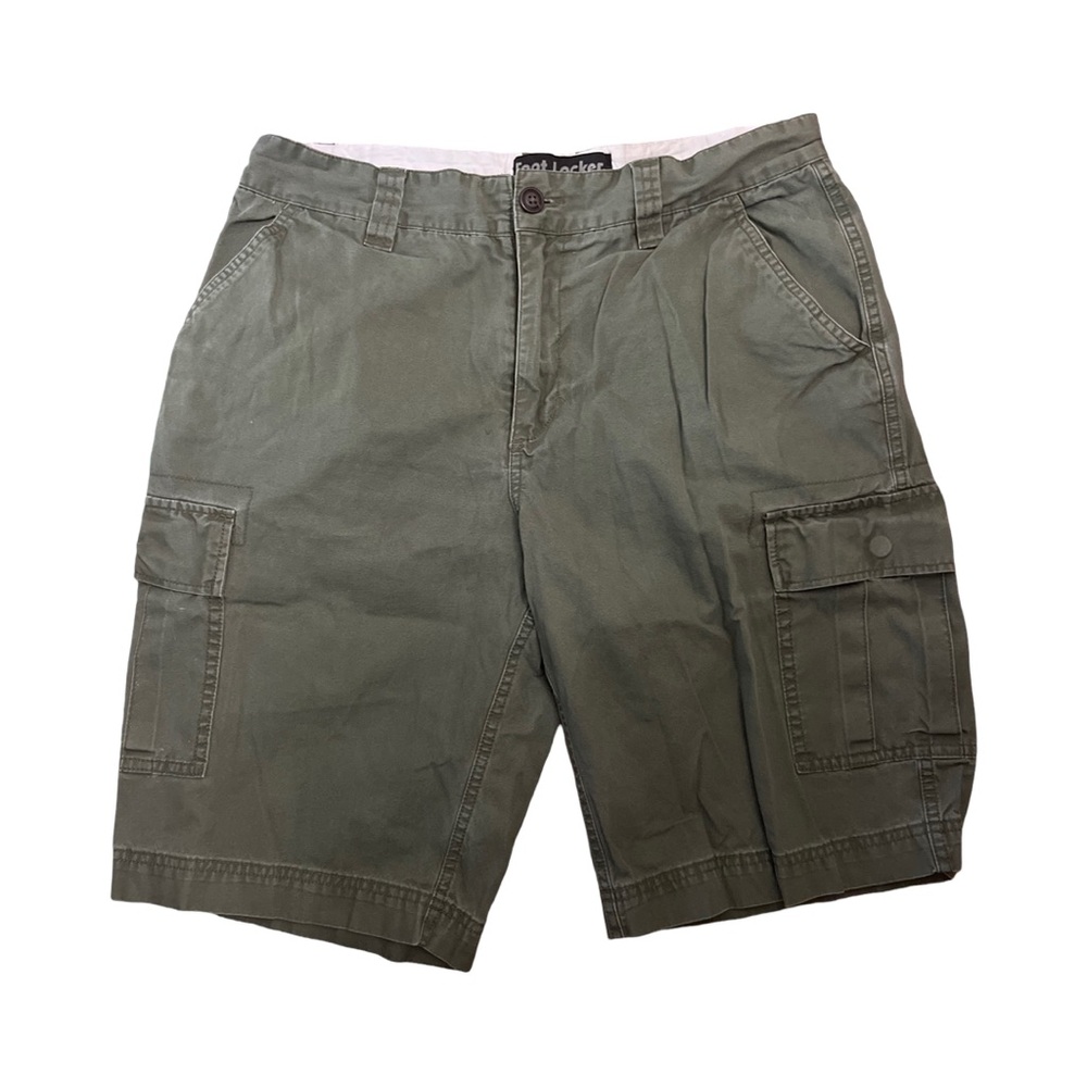 Men’s footlocker, cargo shorts - size 34